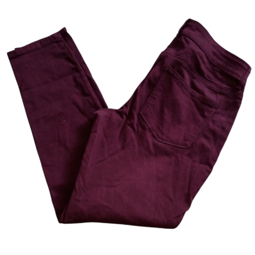 Maurices Burgundy Jegging Size M